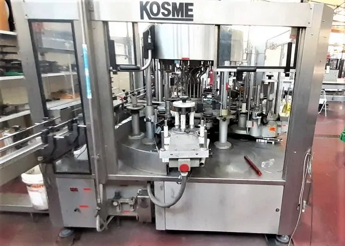 Rotuladora Kosme labeller Kosme 6.000 bph Usada — linha de engarrafamento usada para Labellers