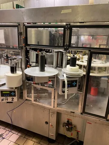Used labeller Kosme adhesive 12.000 bph photo 4