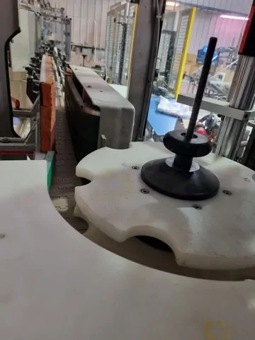 Used Labeller kosme Adhesive 12.000 bph photo 2