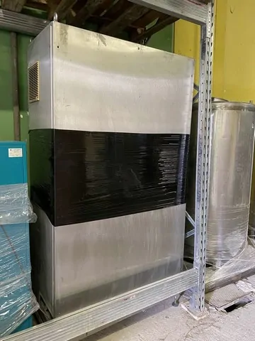 Used labeller Kosme adhesive 8.000 bph photo 7