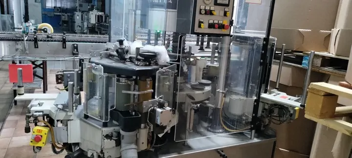 Rotuladora Krones labeller Krones 6.000 bp Usada — linha de engarrafamento usada para Labellers