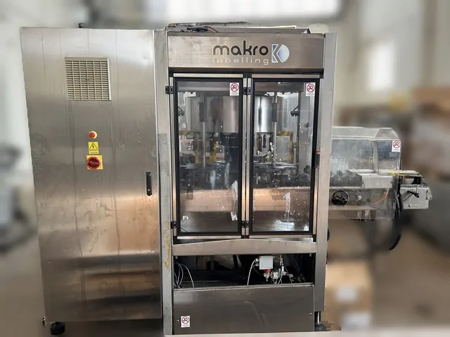 Rotuladora Makro labeller Makro Adhesive Usada — linha de engarrafamento usada para Labellers