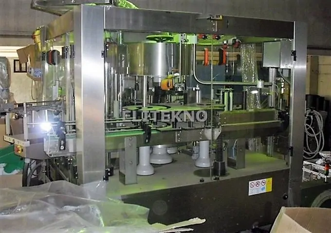 Used labeller Newtec adhesive 2.500 bph — used labellers