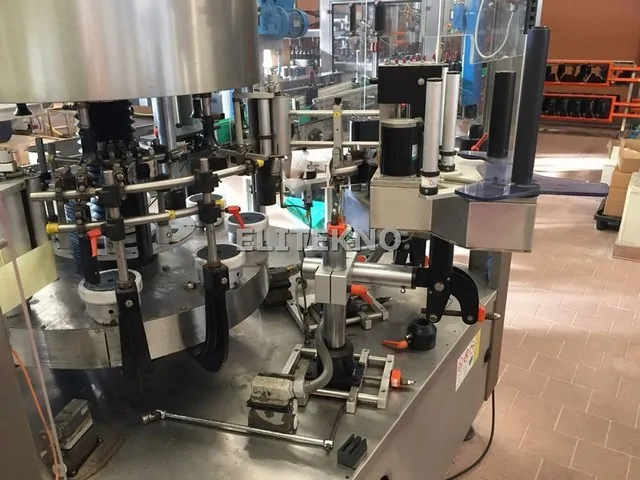 Used labeller Newtec adhesive 6.000 bph photo 5