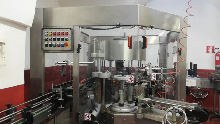 Rotuladora Newtec labeller Newtec Leopard Usada — linha de engarrafamento usada para Labellers