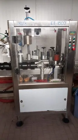 Rotuladora OMB labeller OMB et 1500 Usada — linha de engarrafamento usada para Labellers