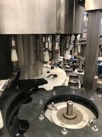 Used labeller P.E. adhesive 13.000 bph photo 2