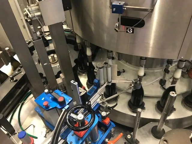 Used labeller P.E. adhesive 13.000 bph photo 4