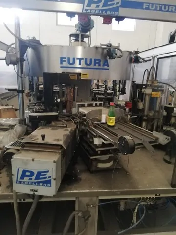 Rotuladora P.E. labeller P.E. Futura S 2 Usada — linha de engarrafamento usada para Labellers