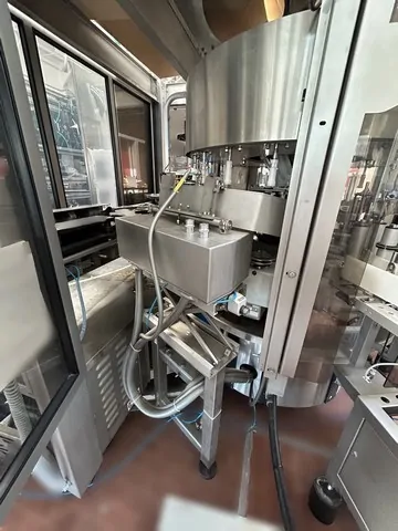 Used labeller Sacmi labelling opera 12.000 bph photo 3