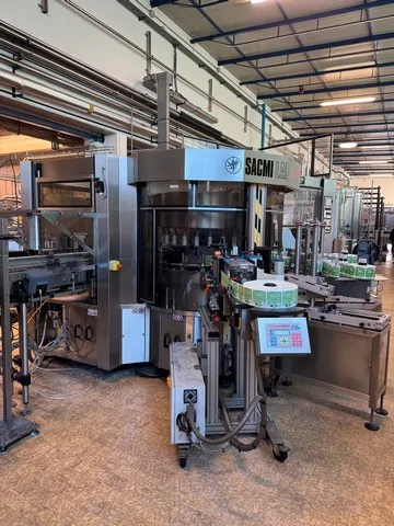 Rotuladora Sacmi Labeller Sacmi Opera 300 Usada — linha de engarrafamento usada para Labellers