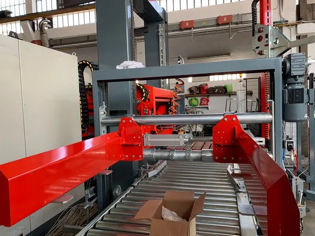 Used Palletizer Emmeti MT 574 photo 2
