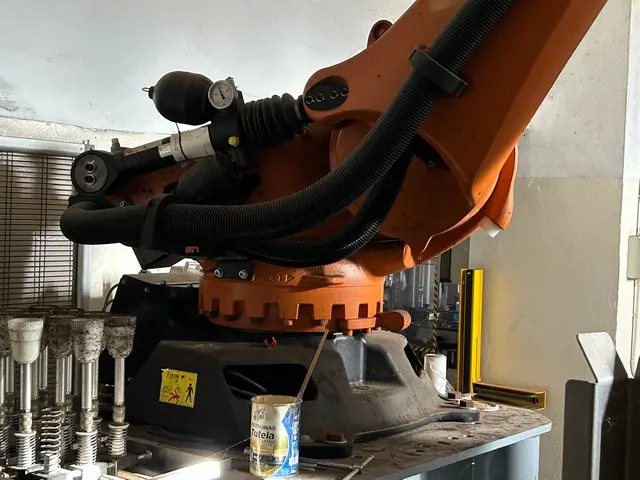 Paletizador Mas Pack Palletizer Mas Pack 2015 Usada — linha de engarrafamento usada para Palletizers