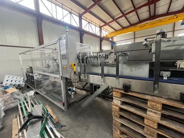 Linha de Engarrafamento BC PET Bottling Line BC 8.0 Usada — linha de engarrafamento usada para Bottling Lines