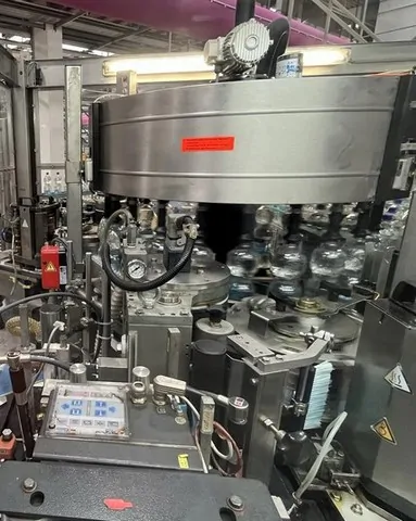 Used PET Complete Bottling Line 25.000 bph photo 2