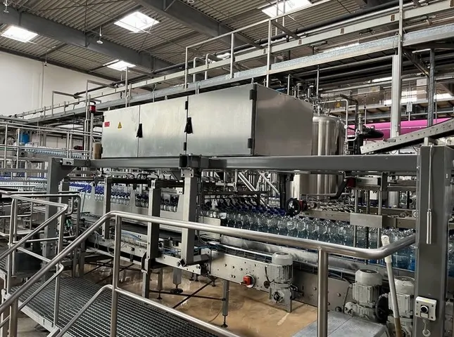 Used PET Complete Bottling Line 25.000 bph photo 10
