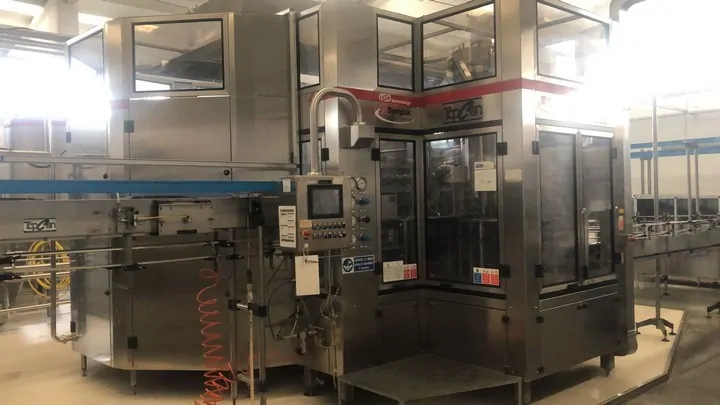 Used PET Complete Bottling Line Krones photo 6
