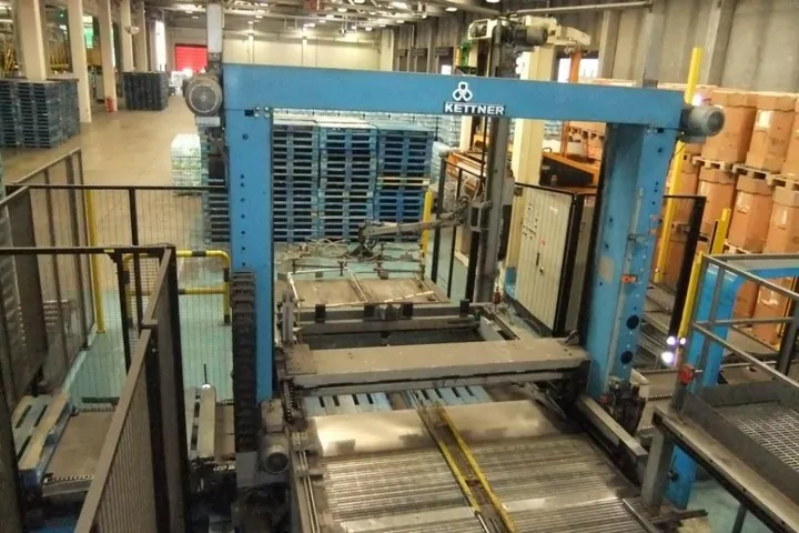 Used PET Complete Sidel Bottling Line 24.000 bph photo 2