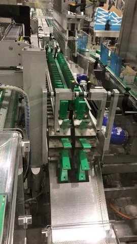 Equipamento Diverso RAMA Picker Vertical Rama Usada — linha de engarrafamento usada para Various Machines