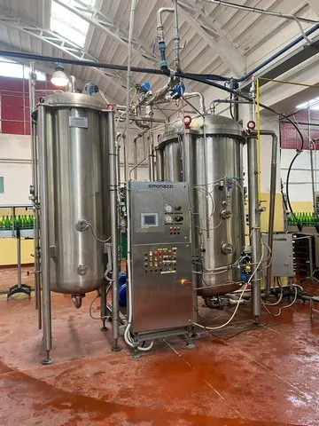 Saturador Simonazzi Premix Saturator Simonaz Usada — linha de engarrafamento usada para Saturators