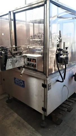 Enxaguadora BC rinser BC 5.000 bph Usada — linha de engarrafamento usada para Rinsers