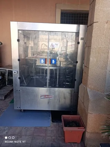 Enxaguadora Bertolaso rinser Bertolaso 6.000 b Usada — linha de engarrafamento usada para Rinsers