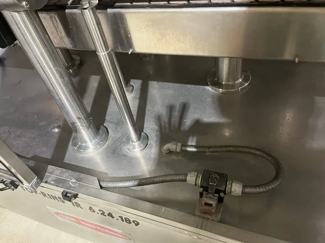 Enxaguadora S.B.R rinser S.B.R Top-Rins 7. Usada — linha de engarrafamento usada para Rinsers