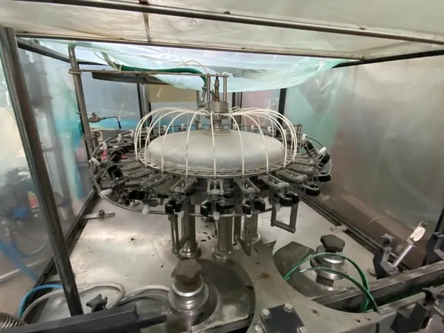 Enxaguadora Vir Mauri rinser Vir Mauri 5.000 b Usada — linha de engarrafamento usada para Rinsers