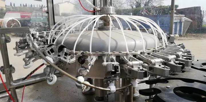 Enxaguadora Vir Mauri rinser Vir Mauri 5.500 b Usada — linha de engarrafamento usada para Rinsers