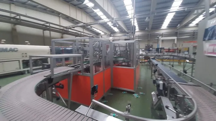 Linha de Engarrafamento Sipa Sipa Complete Bottling L Usada — linha de engarrafamento usada para Bottling Lines