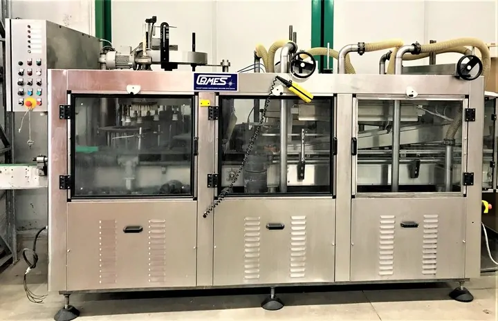 Lavadora-Secadora Cames Washer-Dryer Cames WDT 1 Usada — linha de engarrafamento usada para Washer-Dryers