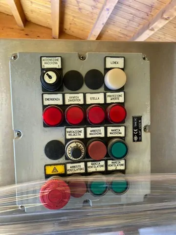 Lavadora-Secadora MEB Washer Dryer MEB LA.1.GL Usada — linha de engarrafamento usada para Washer-Dryers